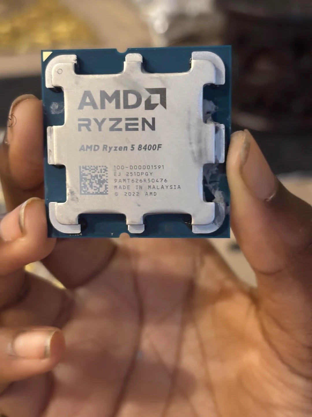 Mua tản nhiệt, nhận lu&ocirc;n chip Ryzen 5 8400F: C&uacute; nhầm lẫn trị gi&aacute; gần 4 triệu đồng - Ảnh 2.