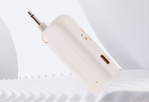 Edifier ra mắt micro kh&ocirc;ng d&acirc;y gi&aacute; hơn 490.000 đồng, pin 15 giờ, chống h&uacute; v&agrave; khử ồn t&iacute;ch hợp- Ảnh 3.