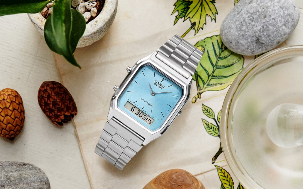 Casio ra mắt đồng hồ AQ230A-2A1M m&agrave;u xanh băng gi&aacute;, gi&aacute; khoảng 1,56 triệu đồng - Ảnh 1.