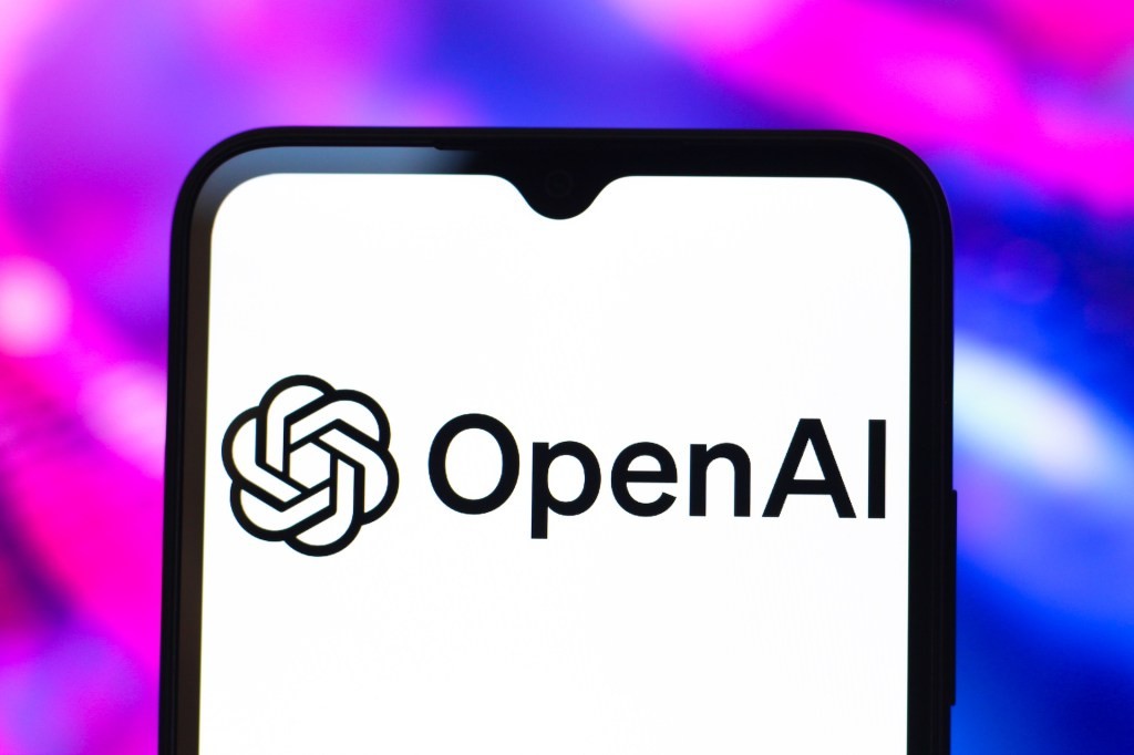 Trưởng nh&oacute;m phần cứng OpenAI bất ngờ từ chức, h&eacute; lộ l&yacute; do li&ecirc;n quan đến hợp đồng qu&acirc;n sự- Ảnh 1.