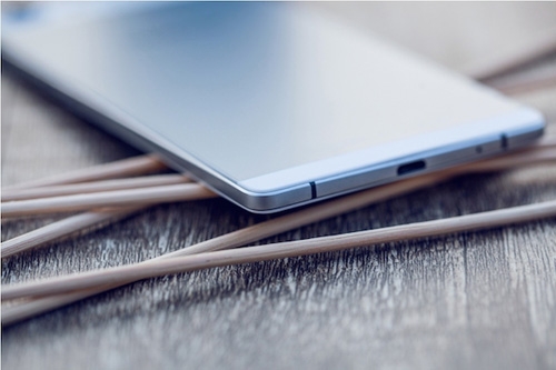 Xu hướng smartphone si&ecirc;u mỏng đang quay trở lại, nhưng mỏng kh&ocirc;ng c&oacute; l&agrave; đủ? - Ảnh 2.