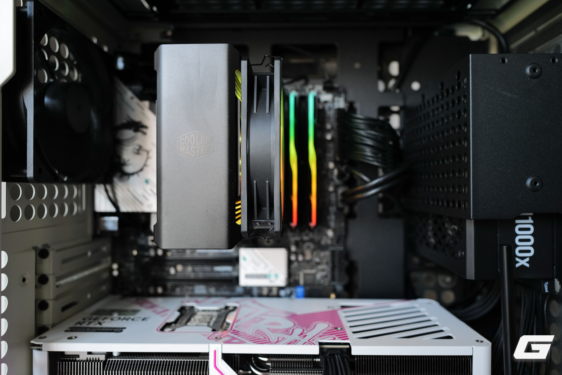 Tr&ecirc;n tay Hyper 212 3DHP Black ARGB: Tản kh&iacute; &ldquo;quốc d&acirc;n&rdquo; t&aacute;i xuất với kiến tr&uacute;c tản nhiệt 3D - Ảnh 1.