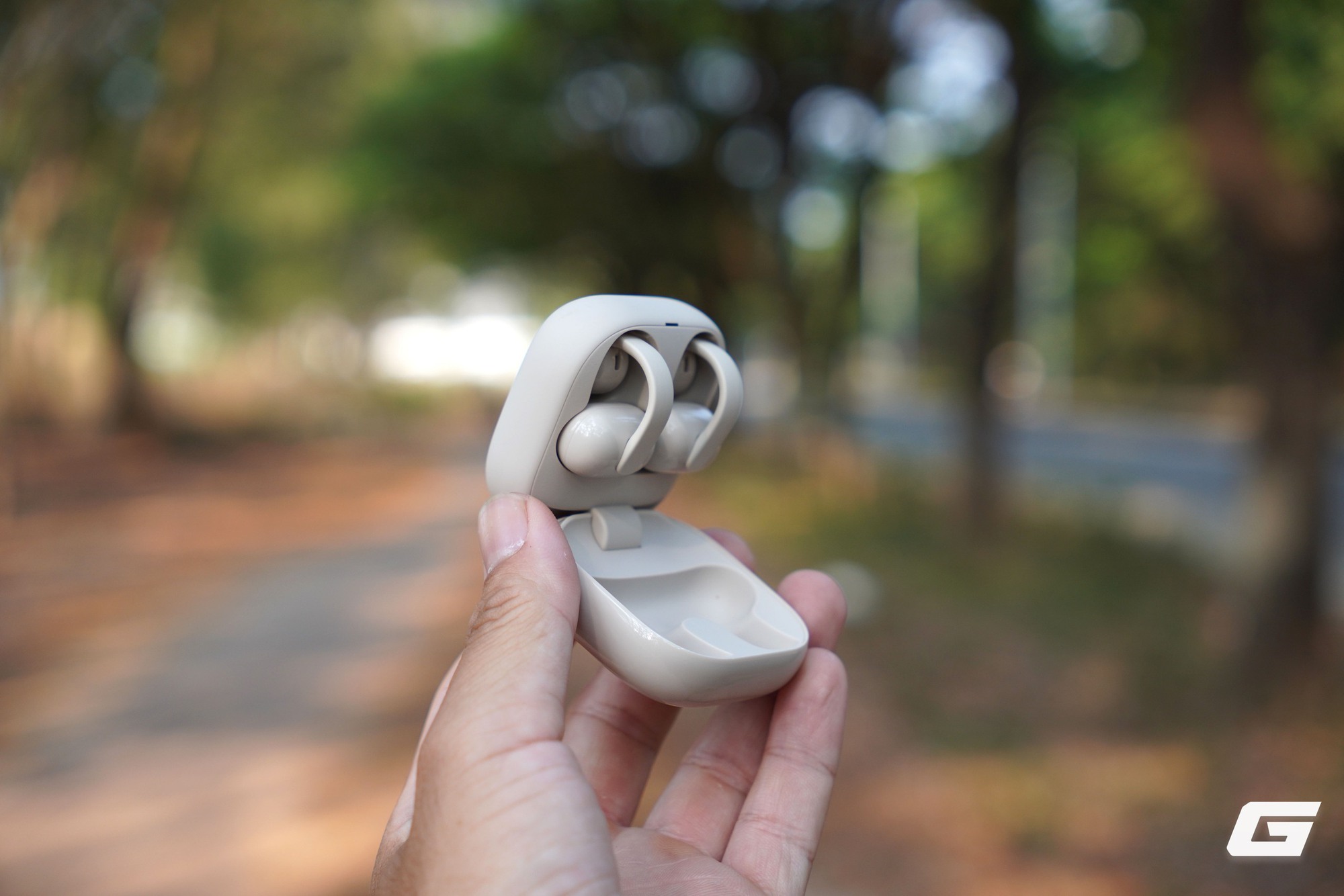 Đ&aacute;nh gi&aacute; Sony LinkBuds Clip: Chiếc tai nghe khiến t&ocirc;i nghĩ kh&aacute;c về tai nghe - Ảnh 21.