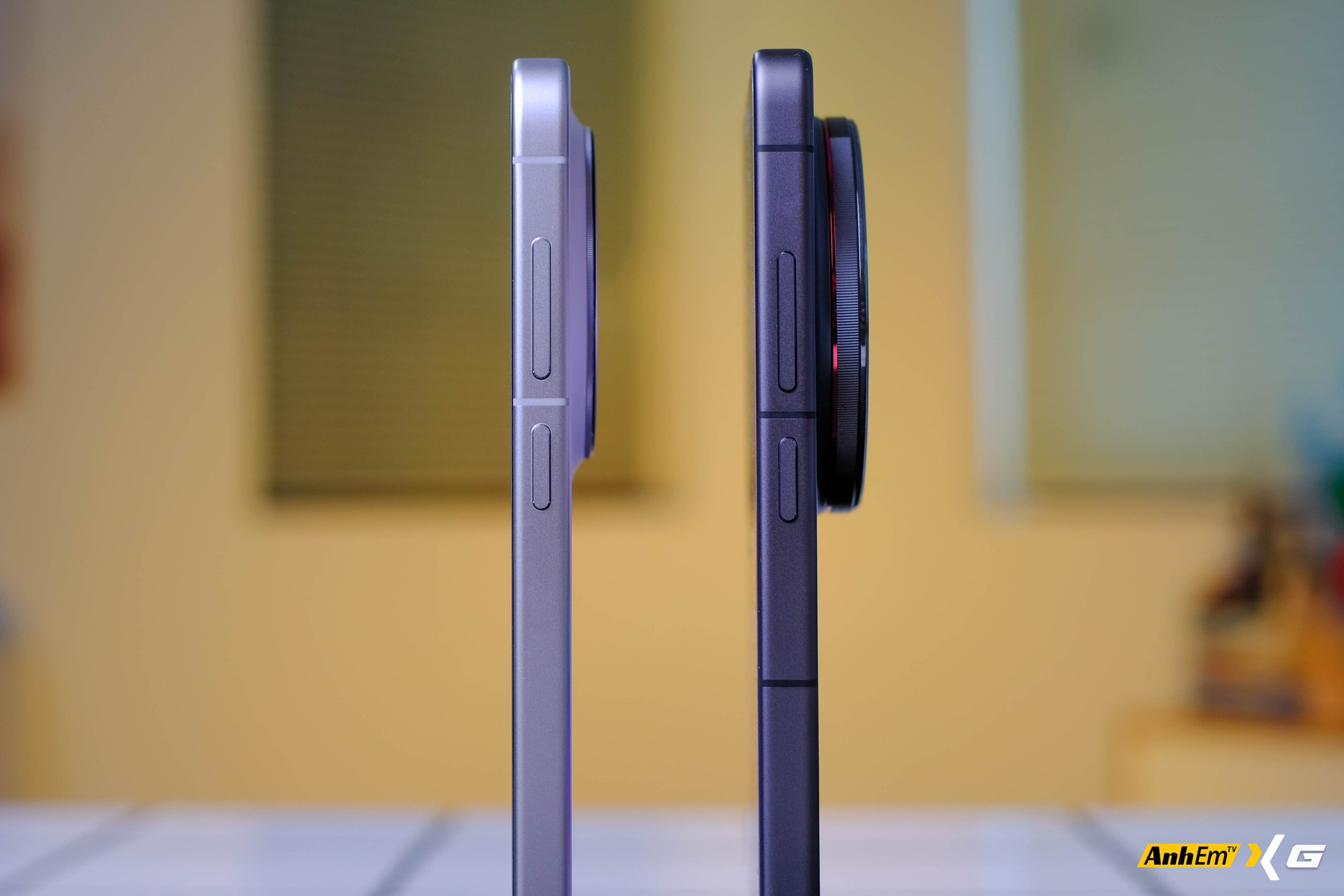 Tr&ecirc;n tay vivo X300s tại Việt Nam: Nhẹ nh&agrave;ng hơn bản Ultra nhưng pin c&ograve;n &ldquo;tr&acirc;u&rdquo; hơn - Ảnh 14.