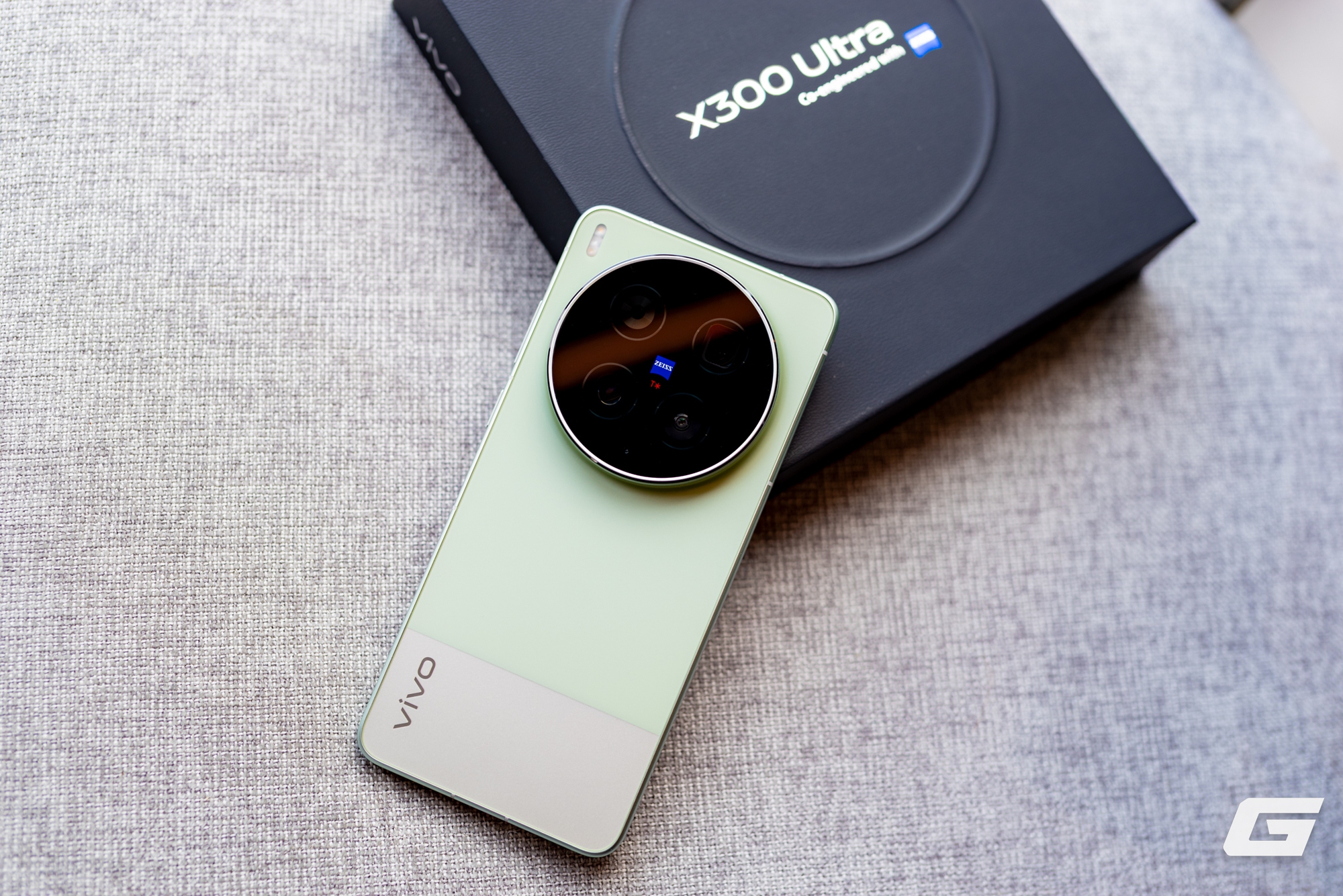 Cận cảnh vivo X300 Ultra ch&iacute;nh h&atilde;ng tại Việt Nam: &ldquo;Tr&ugrave;m cuối&rdquo; camera th&igrave; c&oacute; g&igrave; kh&aacute;c biệt? - Ảnh 6.