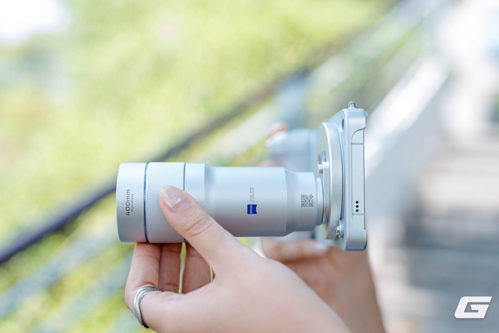 Cận cảnh vivo X300 Ultra ch&iacute;nh h&atilde;ng tại Việt Nam: &ldquo;Tr&ugrave;m cuối&rdquo; camera th&igrave; c&oacute; g&igrave; kh&aacute;c biệt? - Ảnh 52.