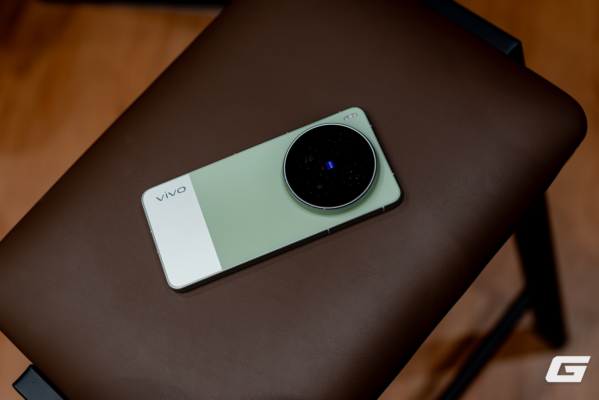 Cận cảnh vivo X300 Ultra ch&iacute;nh h&atilde;ng tại Việt Nam: &ldquo;Tr&ugrave;m cuối&rdquo; camera th&igrave; c&oacute; g&igrave; kh&aacute;c biệt? - Ảnh 50.