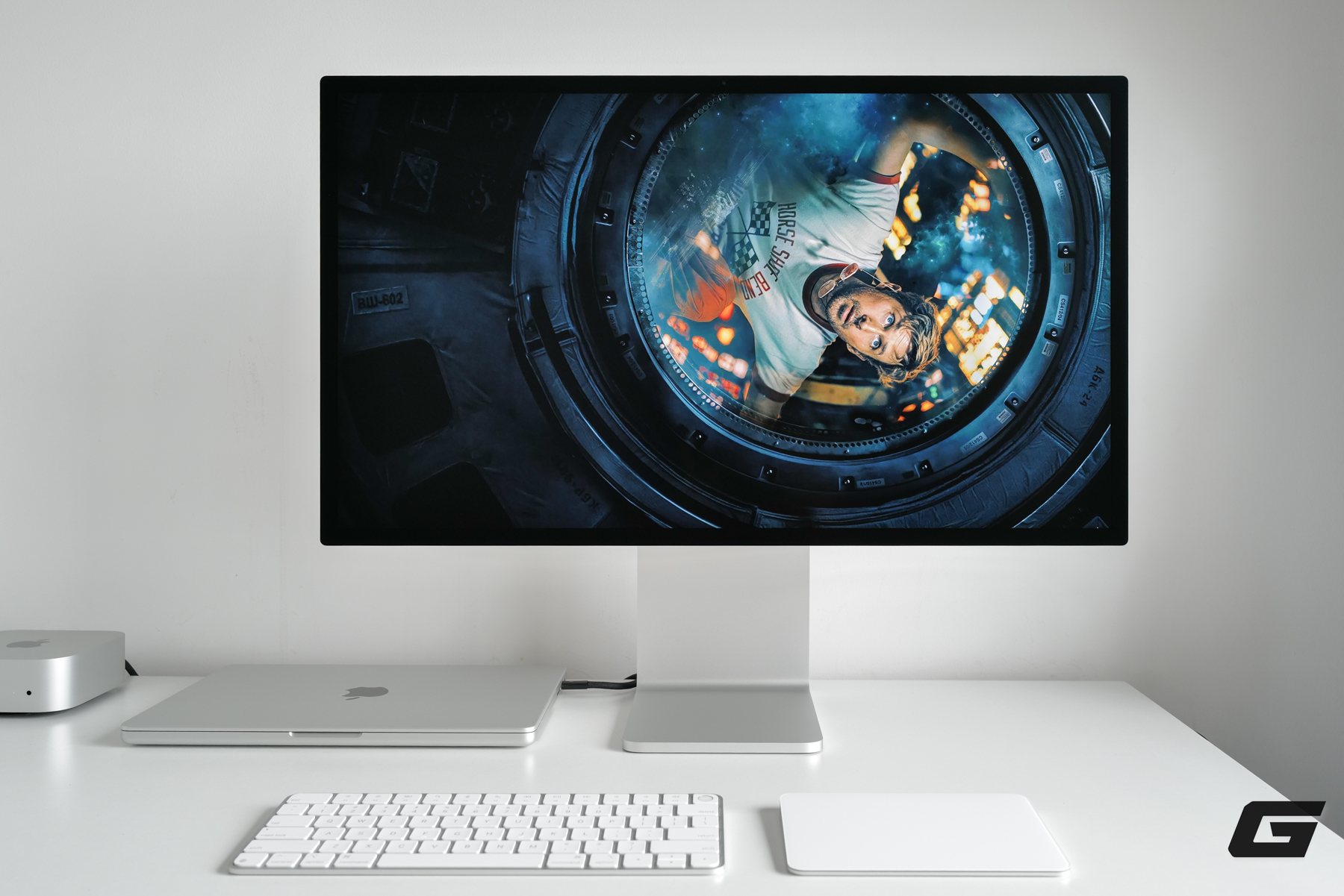 Tr&ecirc;n b&agrave;n Apple Studio Display XDR nano-texture: D&ugrave;ng rồi mới hiểu v&igrave; sao m&agrave;n h&igrave;nh Apple lu&ocirc;n c&oacute; sức h&uacute;t ri&ecirc;ng - Ảnh 33.