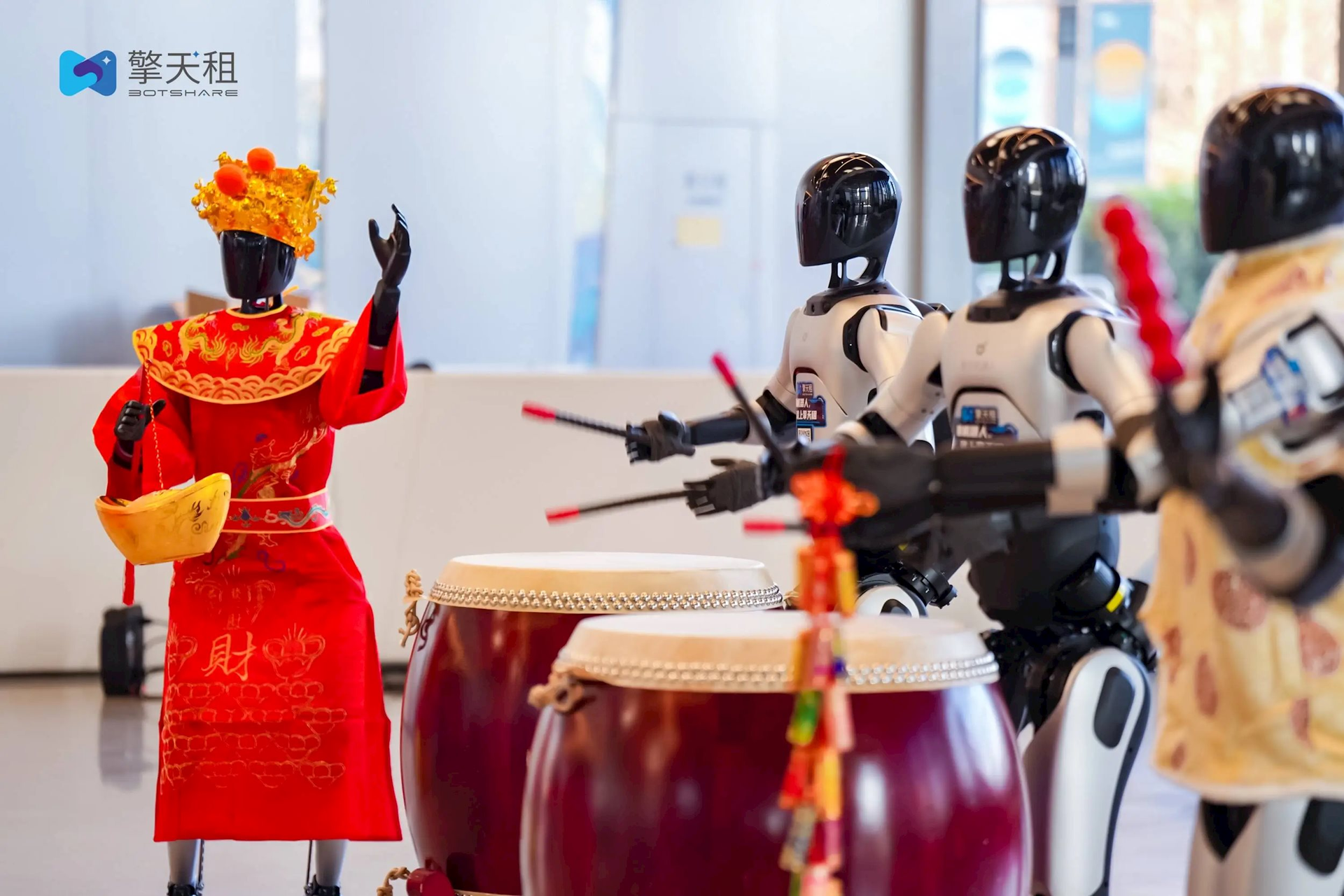 Từ 30.000 xuống 1.000 Nh&acirc;n d&acirc;n tệ: Cơn sốt thu&ecirc; robot ở Trung Quốc "nguội lạnh" sau b&ugrave;ng nổ - Ảnh 2.