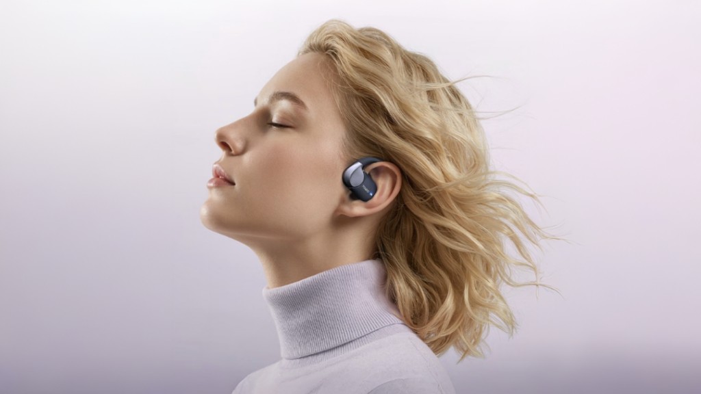 Tozo Open X2 Pro: hộp sạc m&agrave;n h&igrave;nh cảm ứng, kh&ocirc;ng cần mở điện thoại - Ảnh 1.