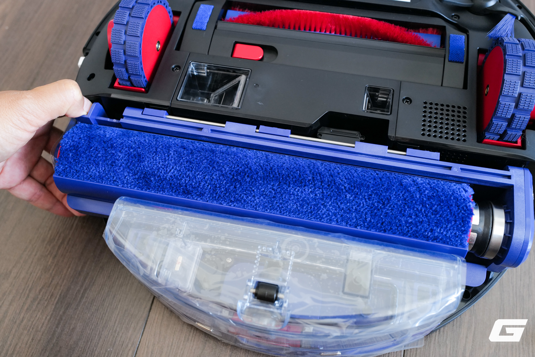 Đ&acirc;y l&agrave; robot h&uacute;t bụi lau nh&agrave; AI 35 triệu của Dyson: 3 th&ugrave;ng chứa, 2 chổi, 1 con lăn, 0 chi ph&iacute; t&uacute;i r&aacute;c- Ảnh 10.