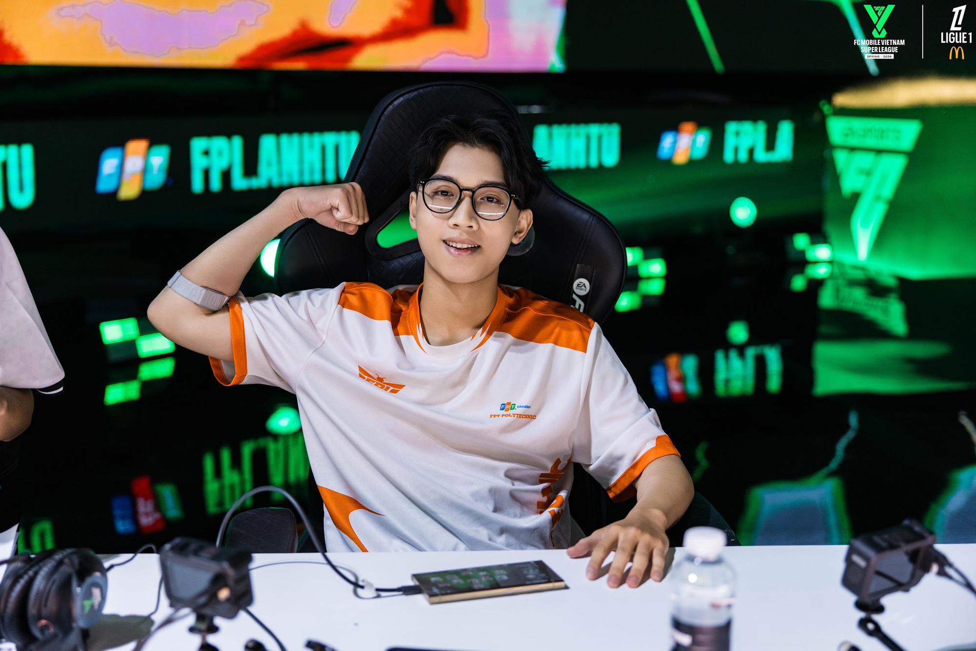 FVSL Spring 2026 kh&eacute;p lại th&agrave;nh c&ocirc;ng c&ugrave;ng nh&agrave; v&ocirc; địch ti&ecirc;n phong &ndash; FPL.Anh T&uacute; - Ảnh 2.