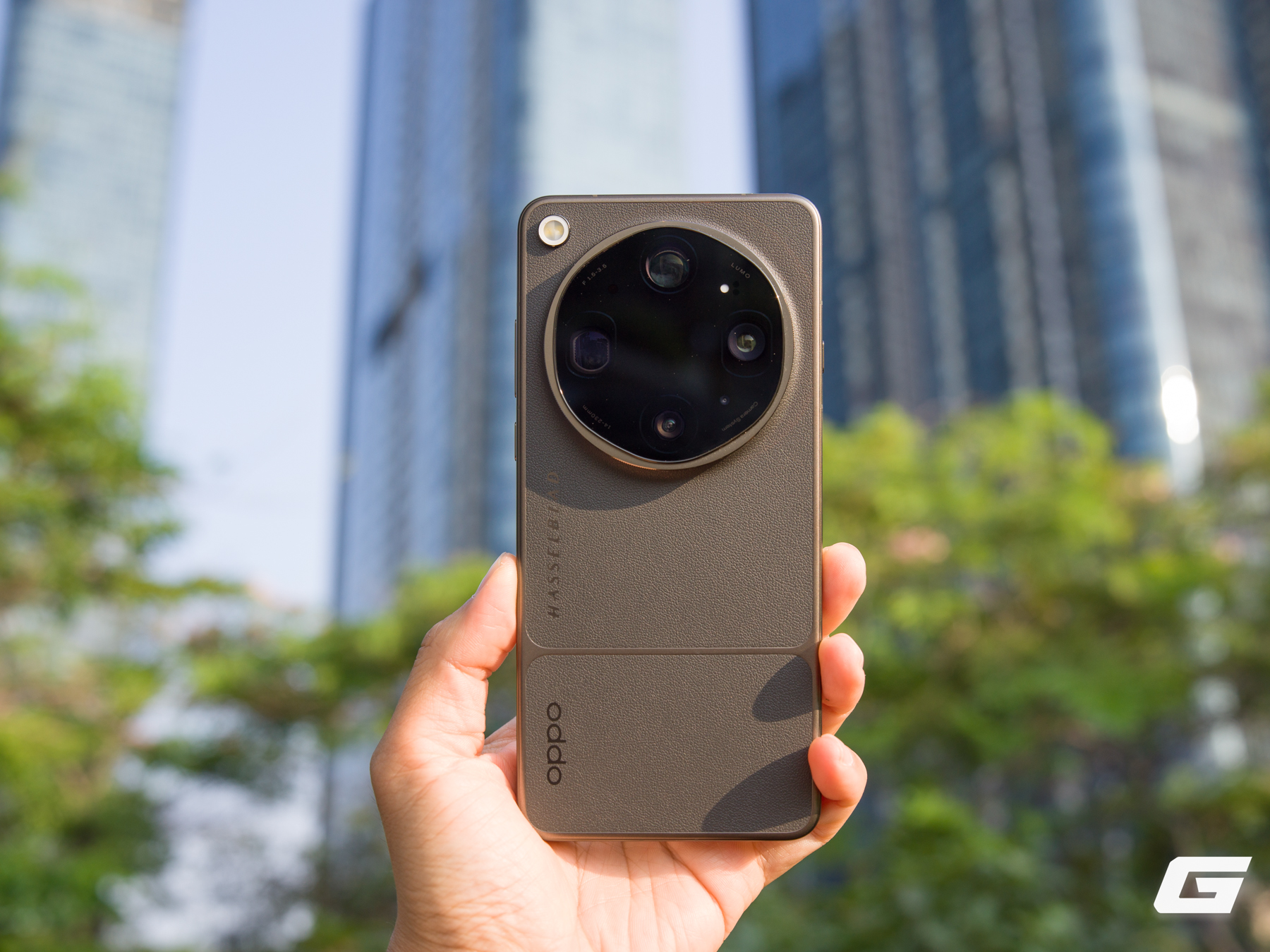 Mở hộp OPPO Find X9 Ultra bằng m&aacute;y ảnh Hasselblad - Ảnh 14.