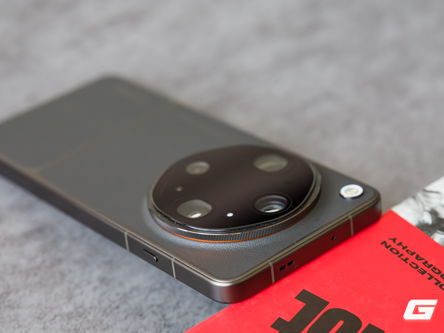 Mở hộp OPPO Find X9 Ultra bằng m&aacute;y ảnh Hasselblad - Ảnh 8.