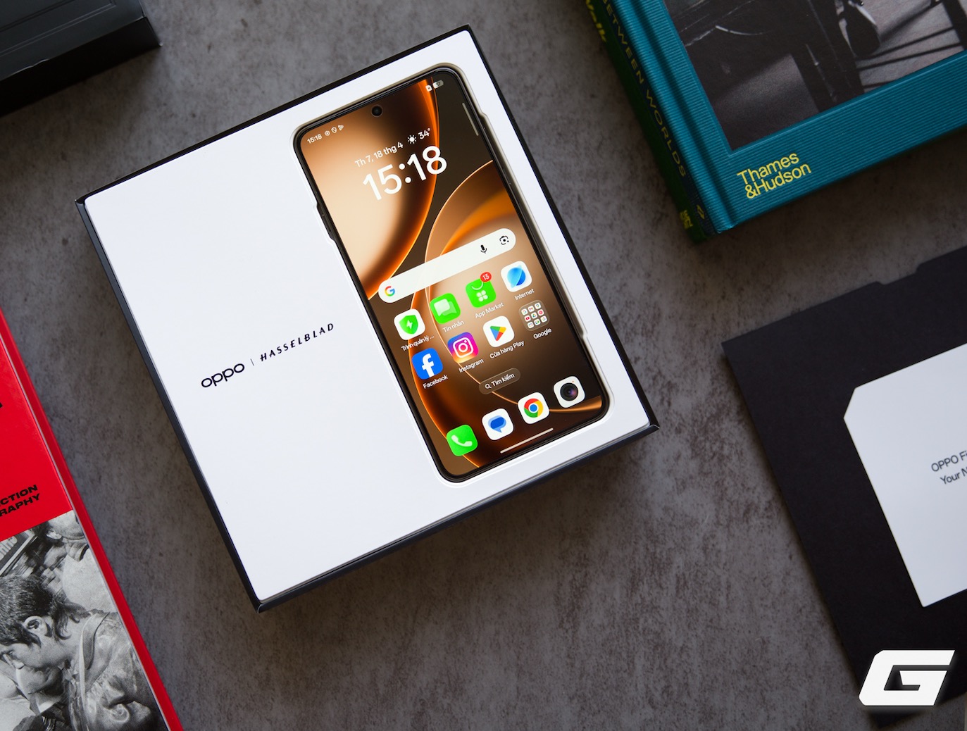 Mở hộp OPPO Find X9 Ultra bằng máy ảnh Hasselblad - Ảnh 2.