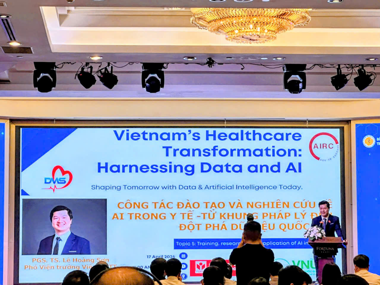 Đ&agrave;o tạo AI trong ng&agrave;nh y tế: Y&ecirc;u cầu cấp thiết từ thực tiễn v&agrave; định hướng x&acirc;y dựng khung dữ liệu AI Y tế quốc gia. - Ảnh 2.