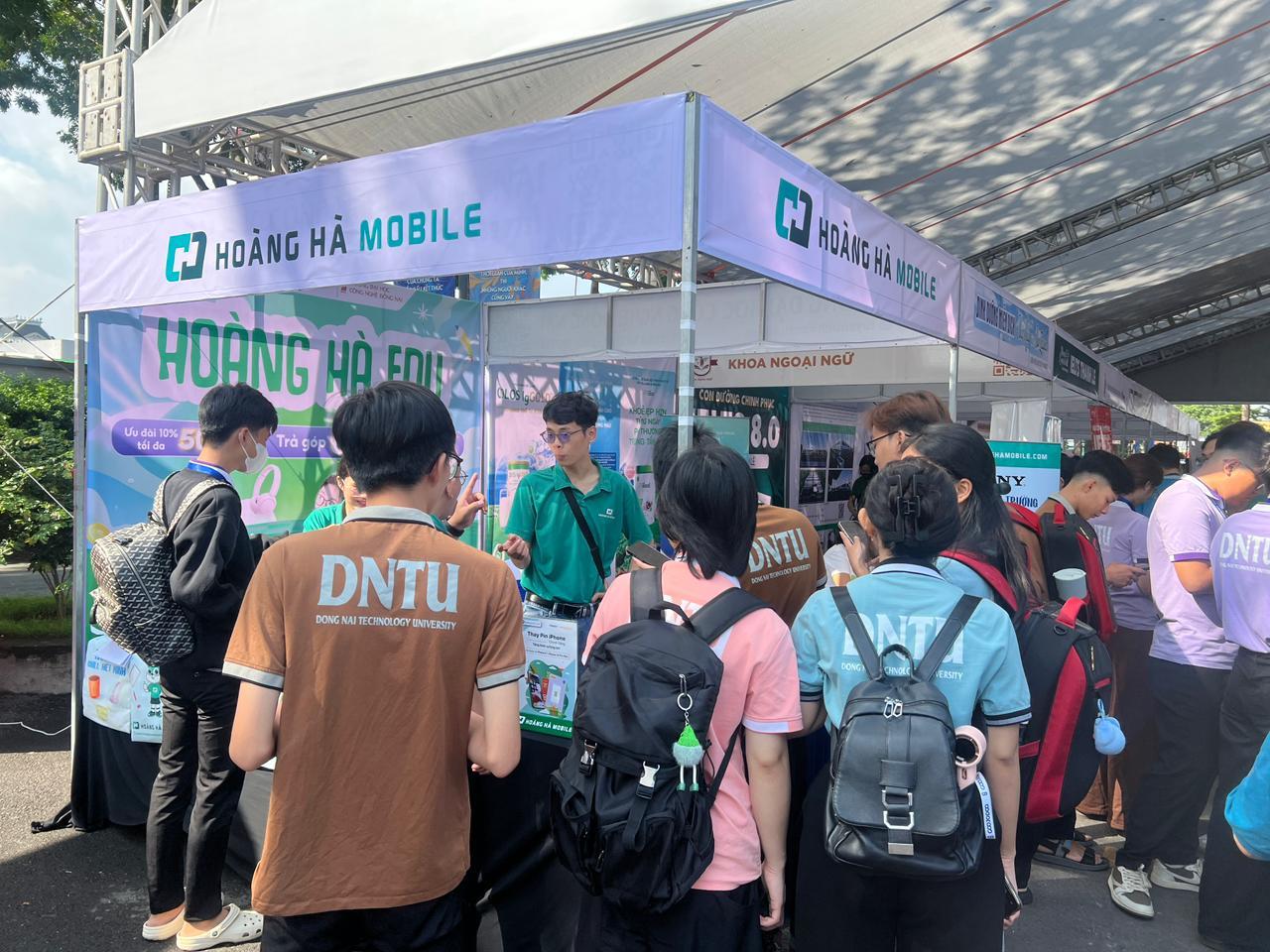 Ho&agrave;ng H&agrave; Mobile: Từ k&yacute; ức 8X, 9X đến người bạn đồng h&agrave;nh c&ugrave;ng Gen Z - Ảnh 5.