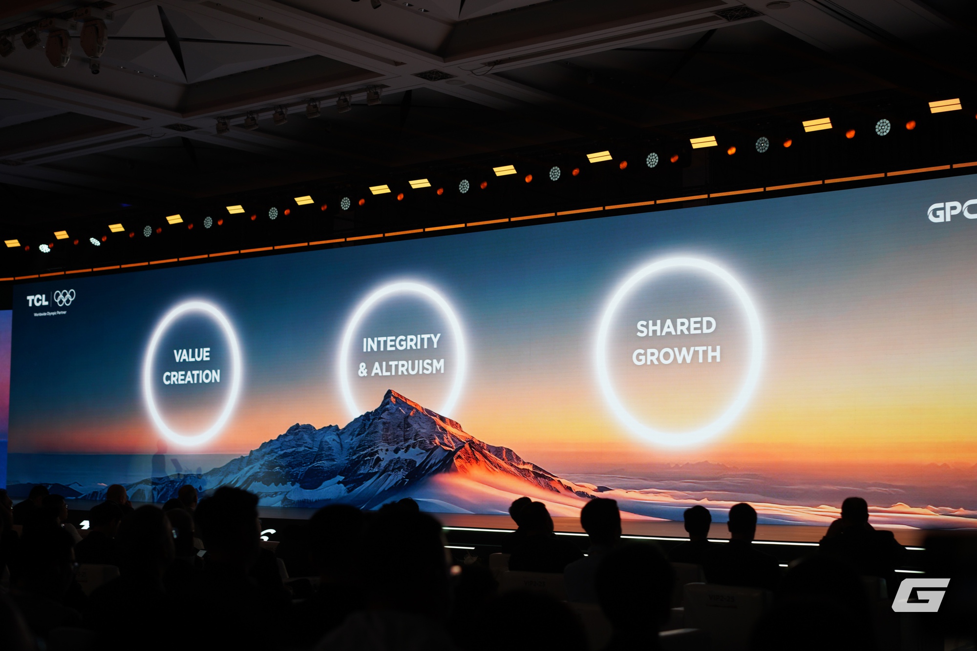  Cuộc chơi đã không còn chỉ là TV mà là một hệ sinh thái toàn diện - Ảnh 12.