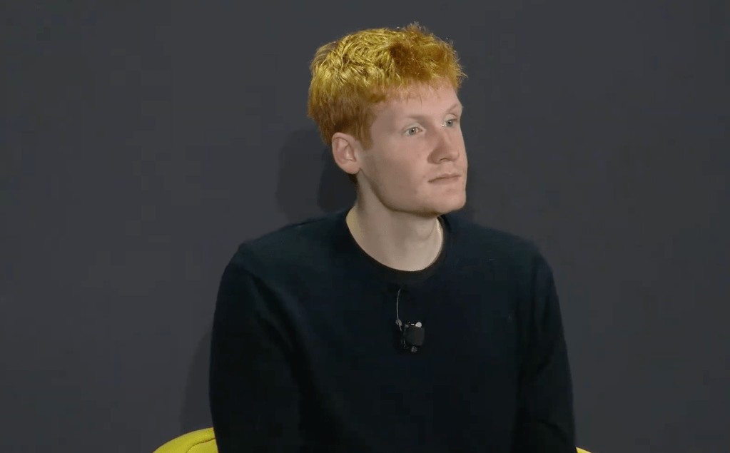 SpaceX đ&agrave;m ph&aacute;n mua Cursor 60 tỷ USD, chờ l&ecirc;n s&agrave;n mới chốt thương vụ - Ảnh 1.