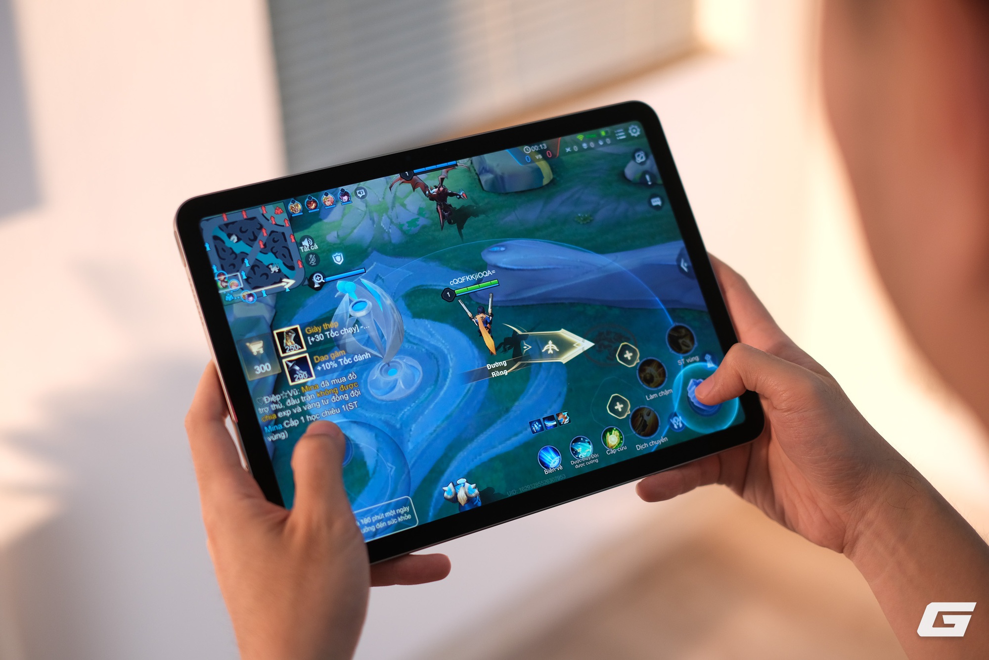 Tr&ecirc;n tay iPad Air M4: Giữ nguy&ecirc;n gần như mọi thứ, nhưng RAM 12GB v&agrave; chip M4 mới l&agrave; l&yacute; do đ&aacute;ng n&acirc;ng cấp- Ảnh 6.