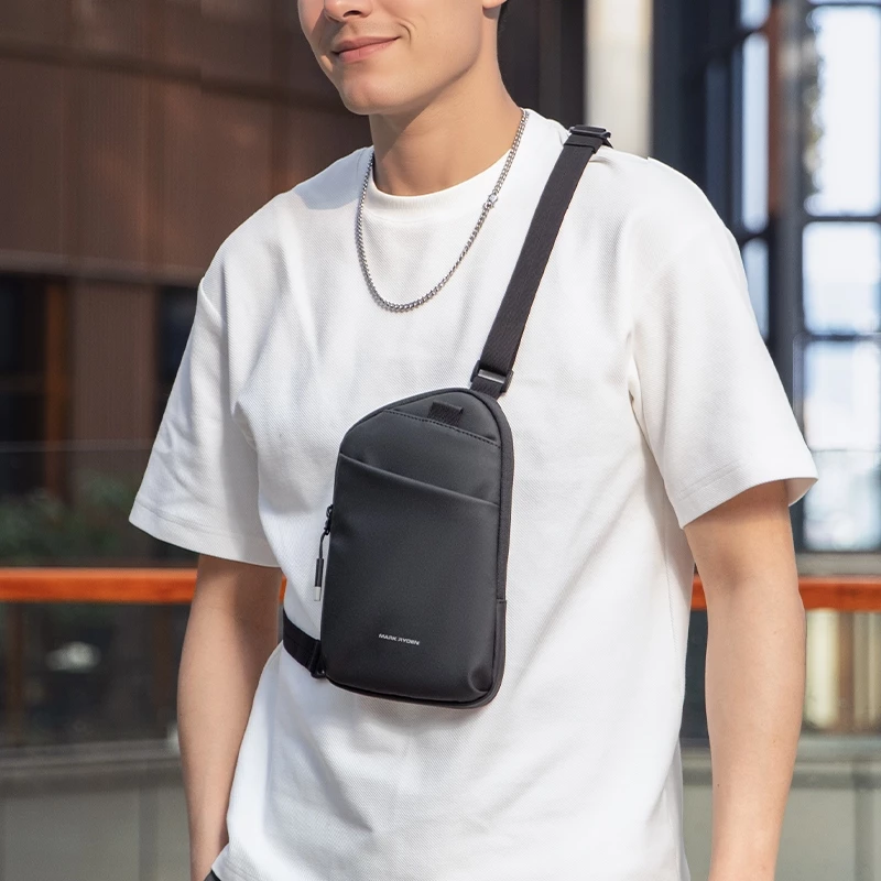 Săn đồ h&egrave; gi&aacute; hời: Từ adidas, Skechers, Mark Ryden đến loạt local brand đang giảm tới 50% - Ảnh 7.