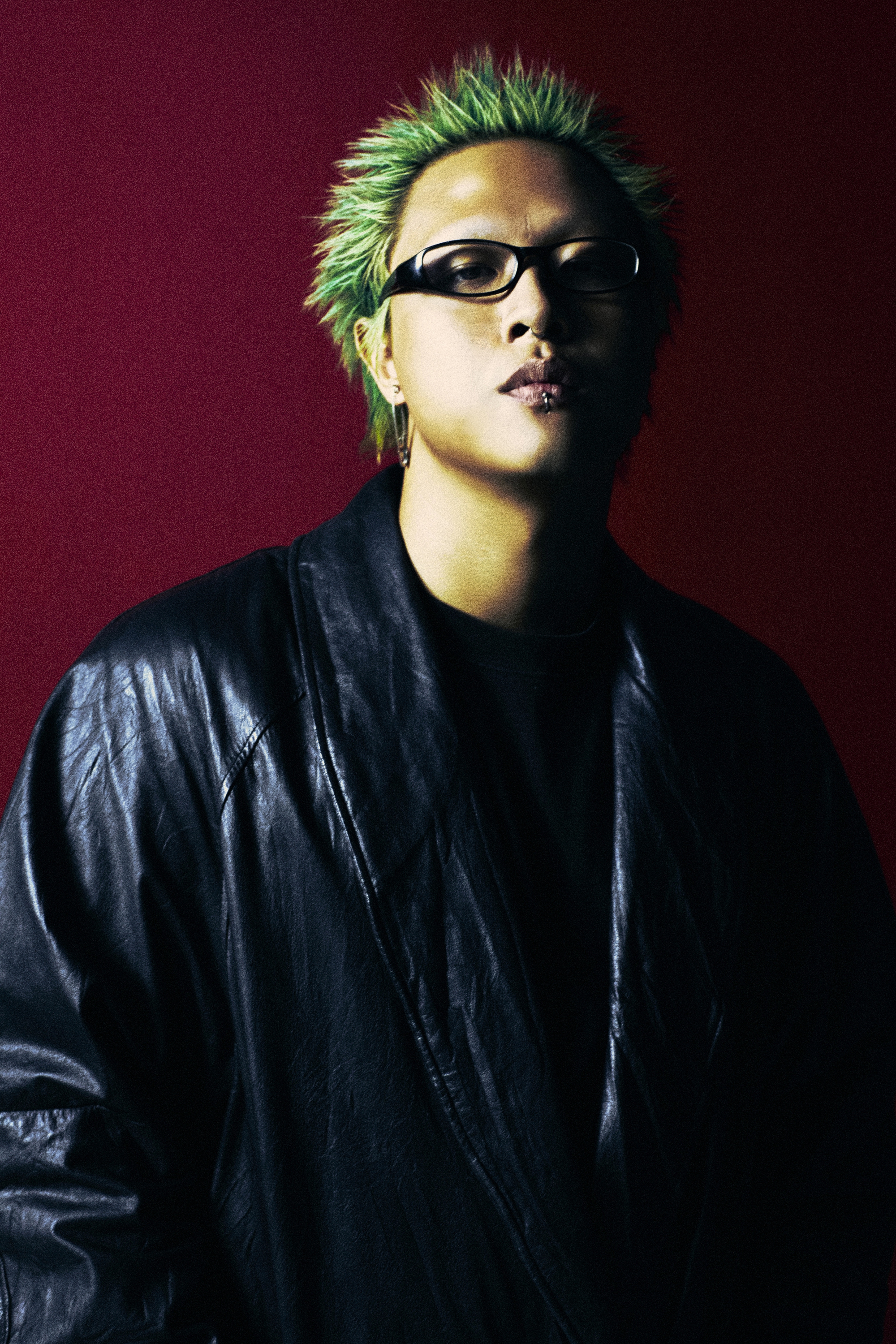 B&iacute; mật đằng sau MV "HVL" của MCK: 8 chiếc iPhone 17 Pro v&agrave; kỹ thuật quay 360 độ &ldquo;thế giới chưa ai từng l&agrave;m&rdquo; - Ảnh 1.