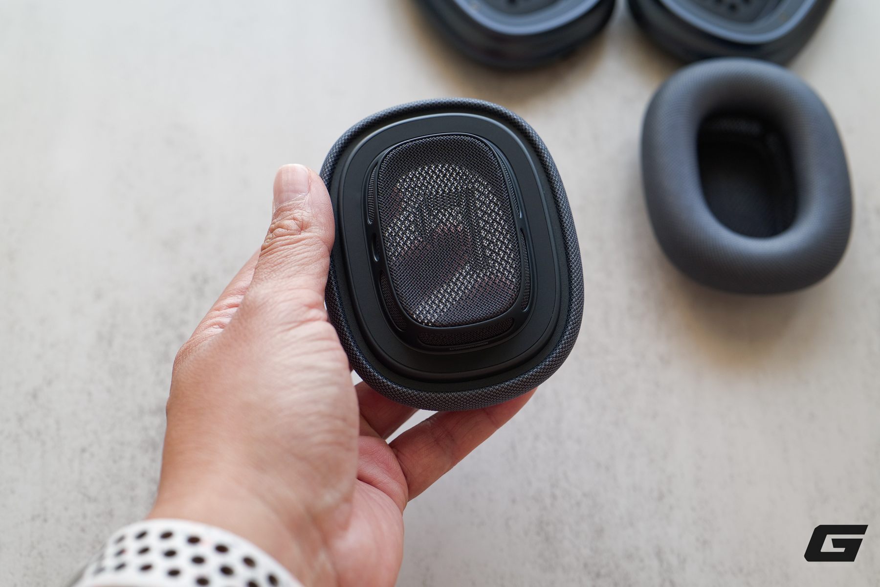 Tr&ecirc;n tay nhanh AirPods Max 2: Tai nghe cao cấp nhất của Apple c&oacute; g&igrave; mới ngo&agrave;i thiết kế quen thuộc?- Ảnh 10.