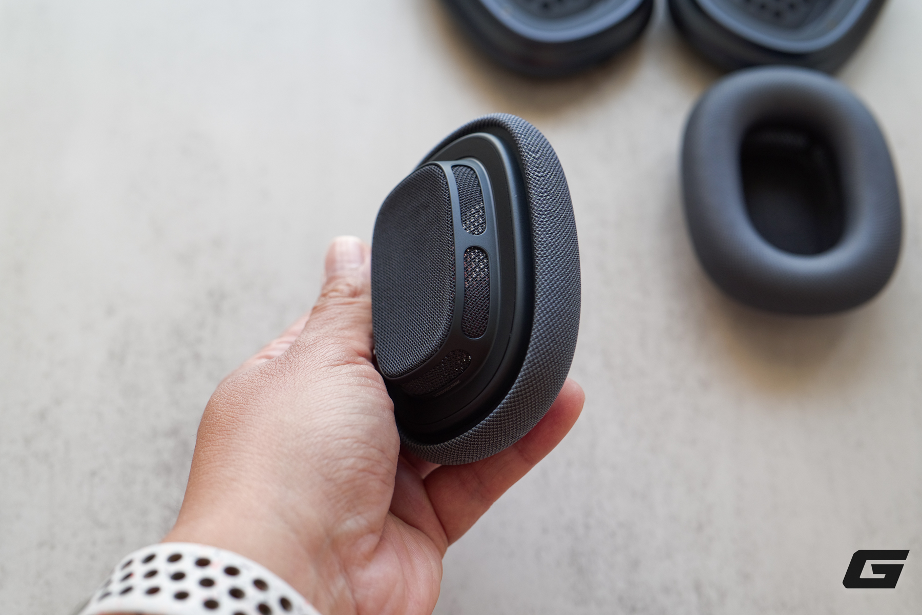 Tr&ecirc;n tay nhanh AirPods Max 2: Tai nghe cao cấp nhất của Apple c&oacute; g&igrave; mới ngo&agrave;i thiết kế quen thuộc?- Ảnh 11.