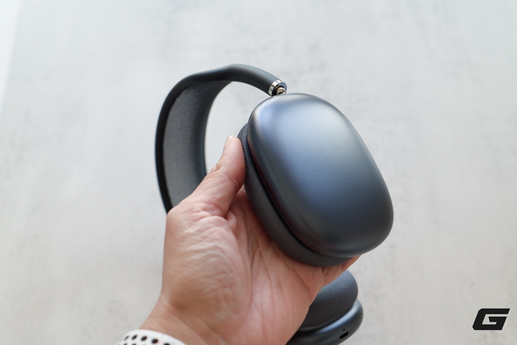 Tr&ecirc;n tay nhanh AirPods Max 2: Tai nghe cao cấp nhất của Apple c&oacute; g&igrave; mới ngo&agrave;i thiết kế quen thuộc?- Ảnh 13.