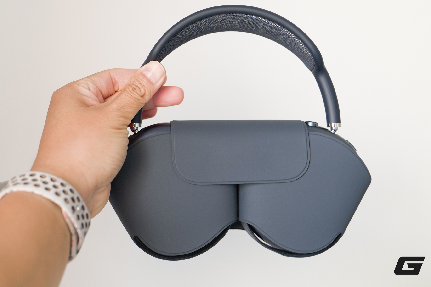 Tr&ecirc;n tay nhanh AirPods Max 2: Tai nghe cao cấp nhất của Apple c&oacute; g&igrave; mới ngo&agrave;i thiết kế quen thuộc?- Ảnh 6.