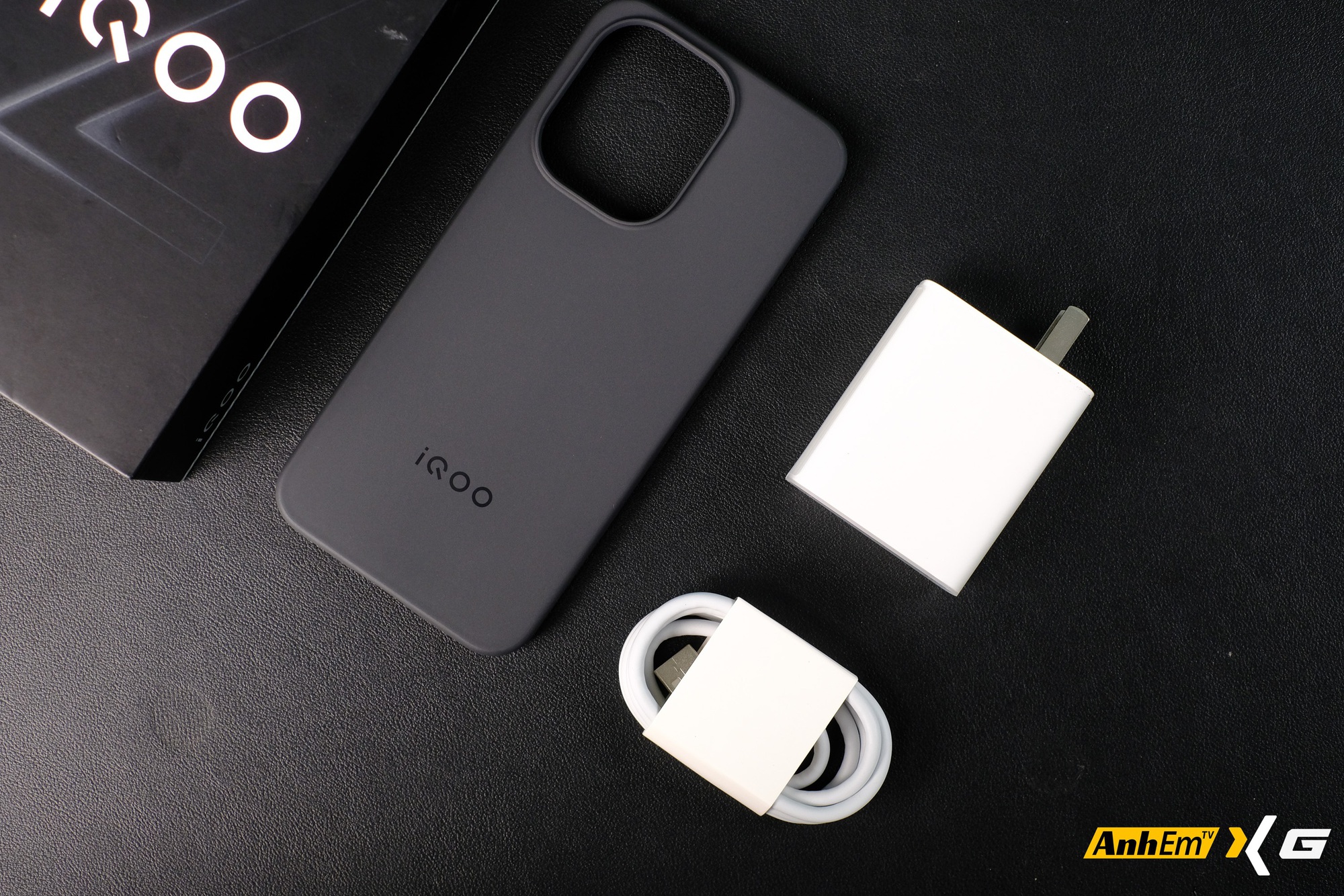 Smartphone n&agrave;y gi&aacute; hơn 7 triệu m&agrave; sở hữu pin 9.000mAh - Ảnh 2.