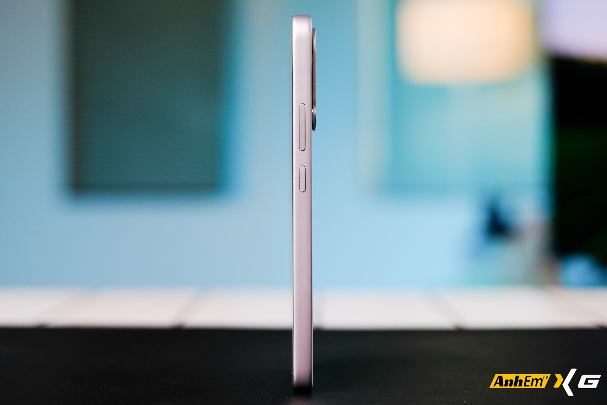 Smartphone n&agrave;y gi&aacute; hơn 7 triệu m&agrave; sở hữu pin 9.000mAh - Ảnh 5.