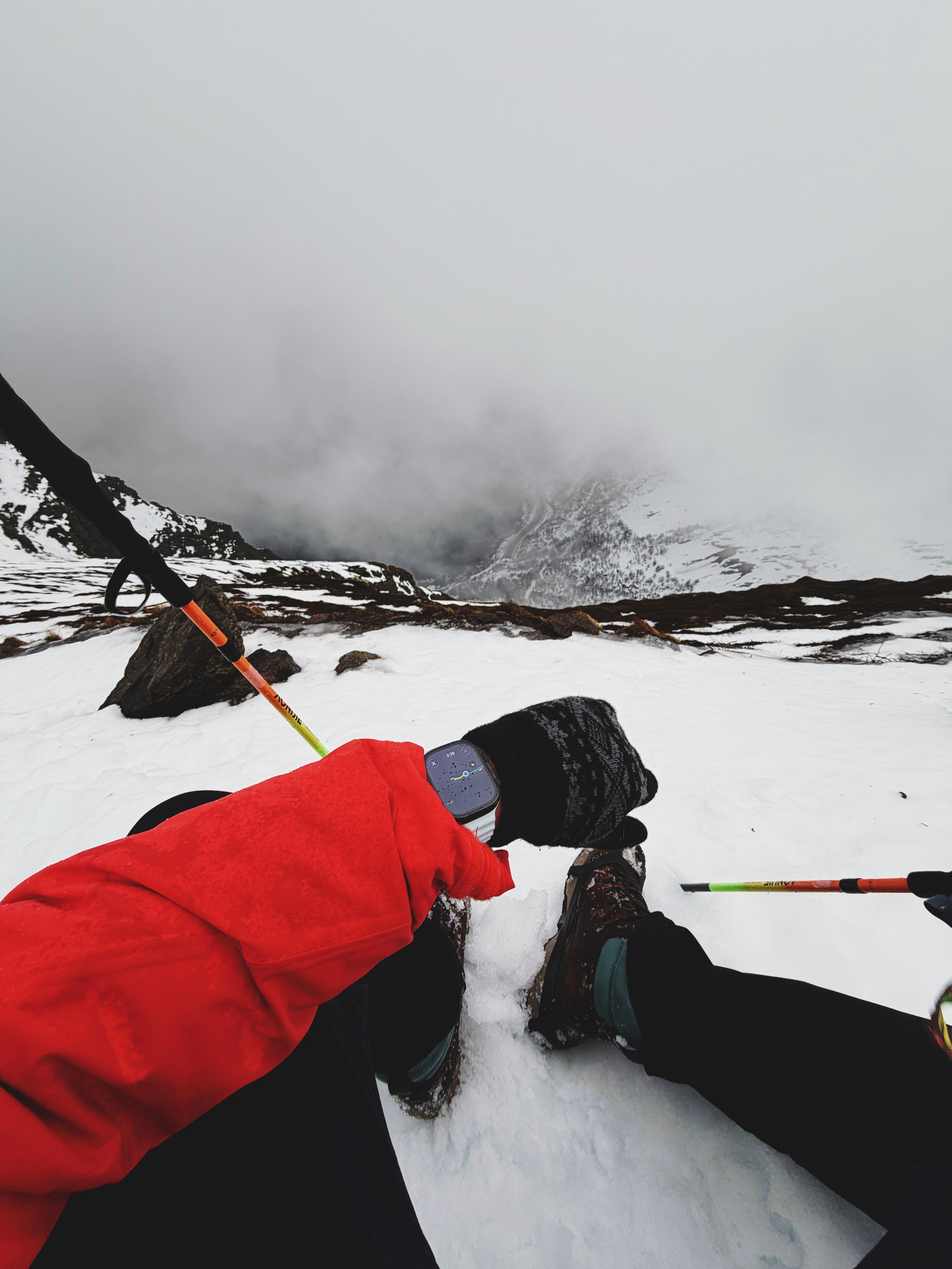 Apple Watch Ultra 3 v&agrave; h&agrave;nh tr&igrave;nh giữa b&atilde;o tuyết của Vinh Nguyễn: &ldquo;Trong một số t&igrave;nh huống, m&igrave;nh xem n&oacute; l&agrave; yếu tố mang t&iacute;nh sống c&ograve;n&rdquo;- Ảnh 11.