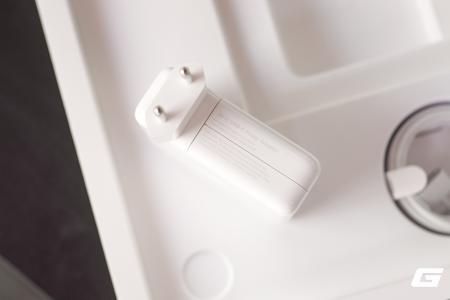 Đ&acirc;y l&agrave; chiếc MacBook Pro chạy x&eacute; gi&oacute; nhất m&agrave; t&ocirc;i từng thấy- Ảnh 3.