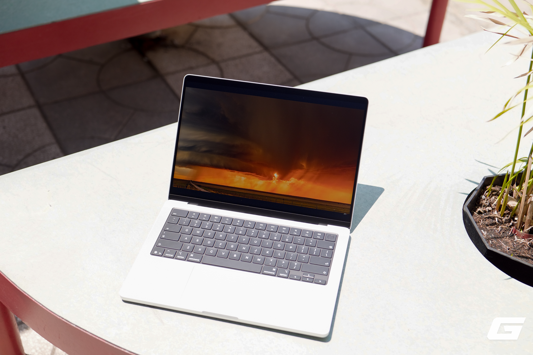 Đ&acirc;y l&agrave; chiếc MacBook Pro chạy x&eacute; gi&oacute; nhất m&agrave; t&ocirc;i từng thấy- Ảnh 19.