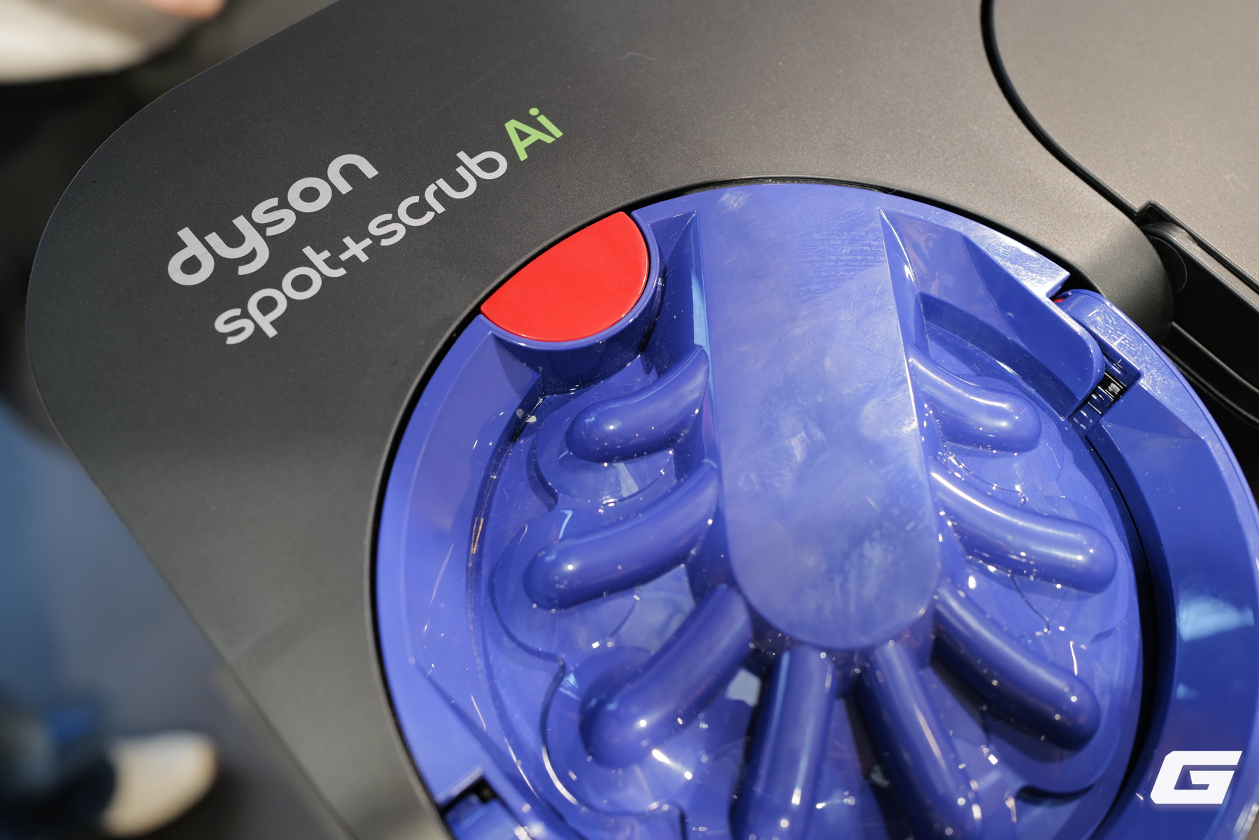 Dyson Spot Scrub AI ra mắt tại Việt Nam: robot h&uacute;t bụi lau nh&agrave; t&iacute;ch hợp AI, tự ph&aacute;t hiện v&agrave; xử l&yacute; vết bẩn- Ảnh 8.