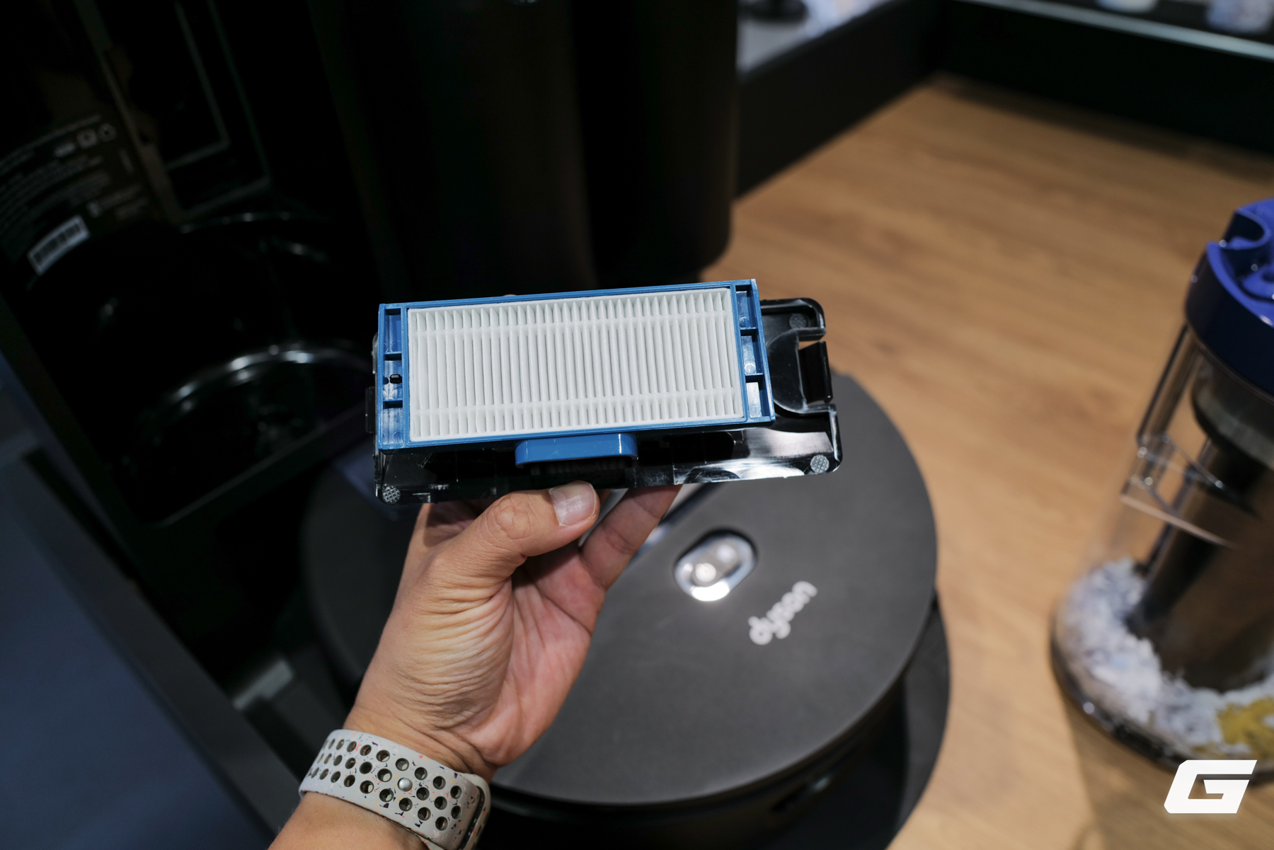 Dyson Spot Scrub AI ra mắt tại Việt Nam: robot h&uacute;t bụi lau nh&agrave; t&iacute;ch hợp AI, tự ph&aacute;t hiện v&agrave; xử l&yacute; vết bẩn- Ảnh 10.