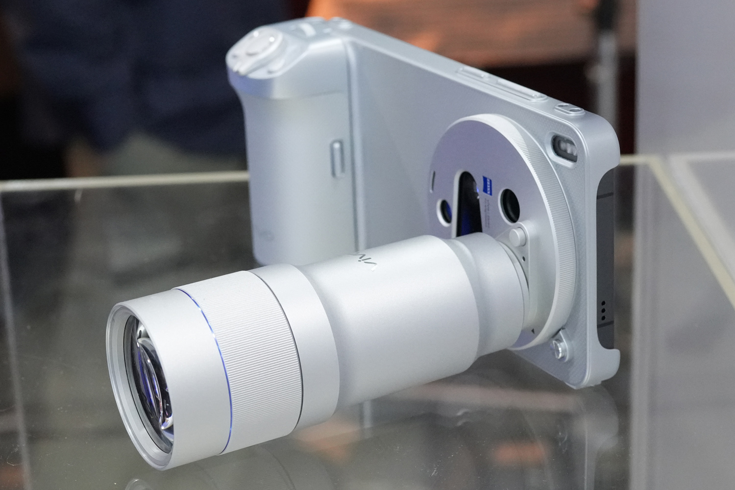vivo X500 Pro Max lộ diện với pin 7.000mAh, camera si&ecirc;u n&acirc;ng cấp- Ảnh 1.