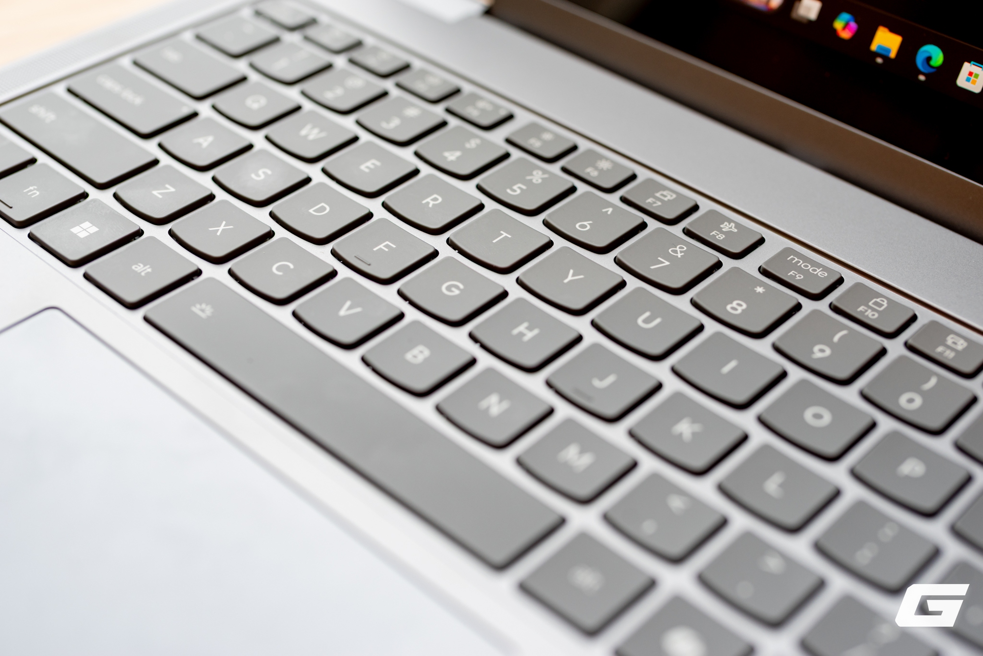 Cận cảnh Lenovo Yoga 7i 2-in-1 Gen 11: T&iacute;ch hợp Intel Core Ultra thế hệ 3, 32GB RAM, đa dụng mạnh mẽ nhưng vẫn c&oacute; điểm cần lưu &yacute; - Ảnh 13.