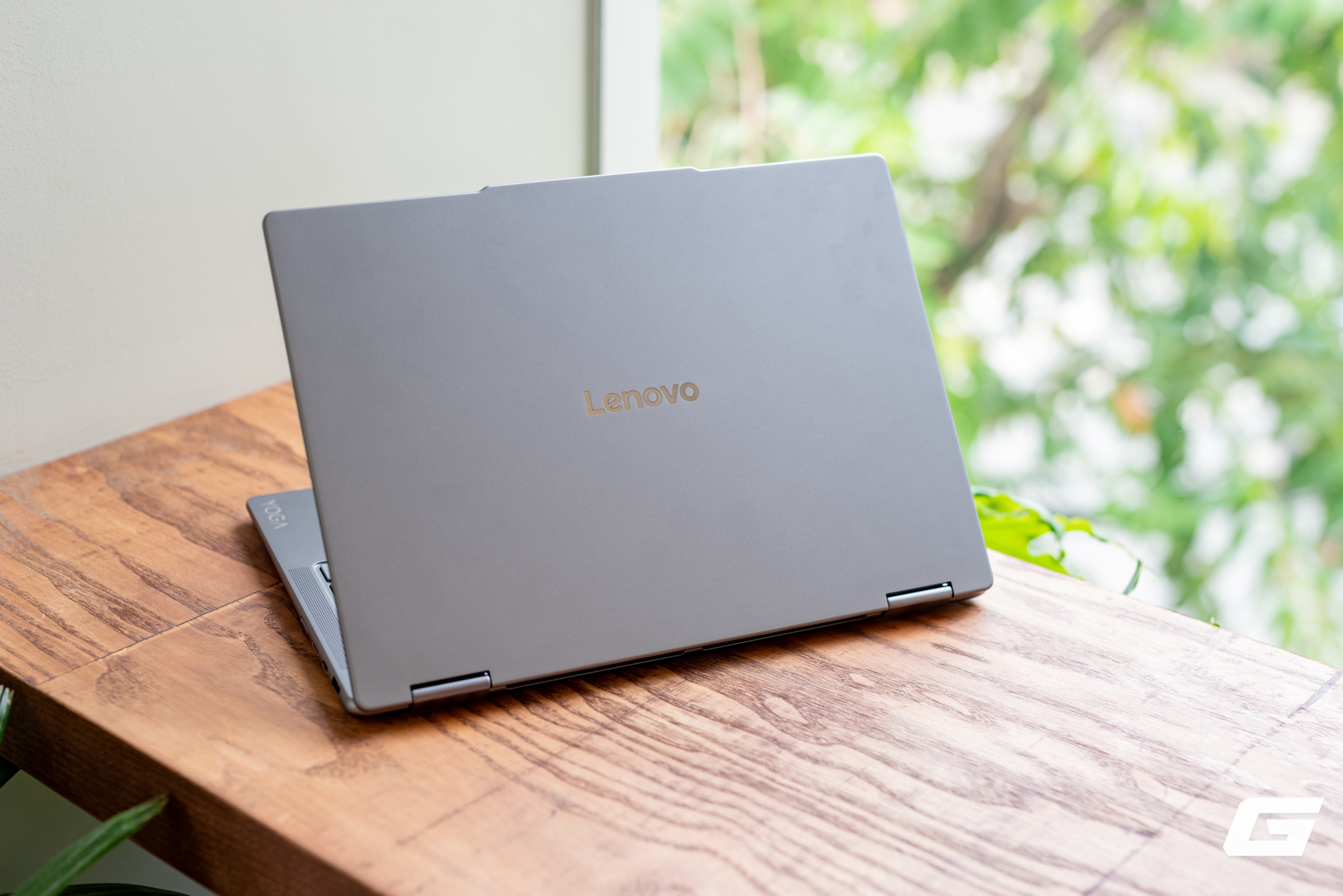Cận cảnh Lenovo Yoga 7i 2-in-1 Gen 11: T&iacute;ch hợp Intel Core Ultra thế hệ 3, 32GB RAM, đa dụng mạnh mẽ nhưng vẫn c&oacute; điểm cần lưu &yacute; - Ảnh 2.