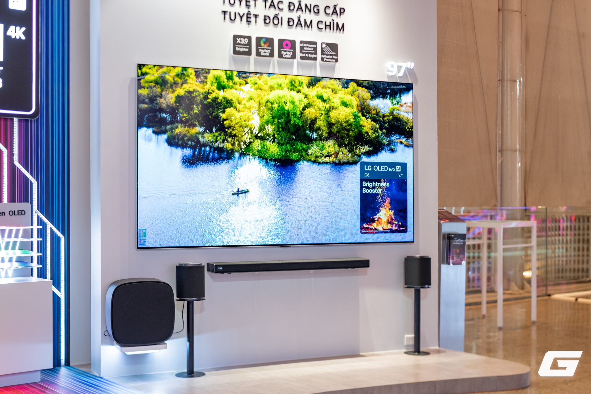 Chi&ecirc;m ngưỡng loạt sản phẩm TV 2026 của LG: TV OLED kh&ocirc;ng d&acirc;y si&ecirc;u mỏng, c&ocirc;ng nghệ Micro RGB mới toanh, MiniLED cỡ lớn c&ugrave;ng AI tương t&aacute;c th&acirc;n thiện - Ảnh 19.