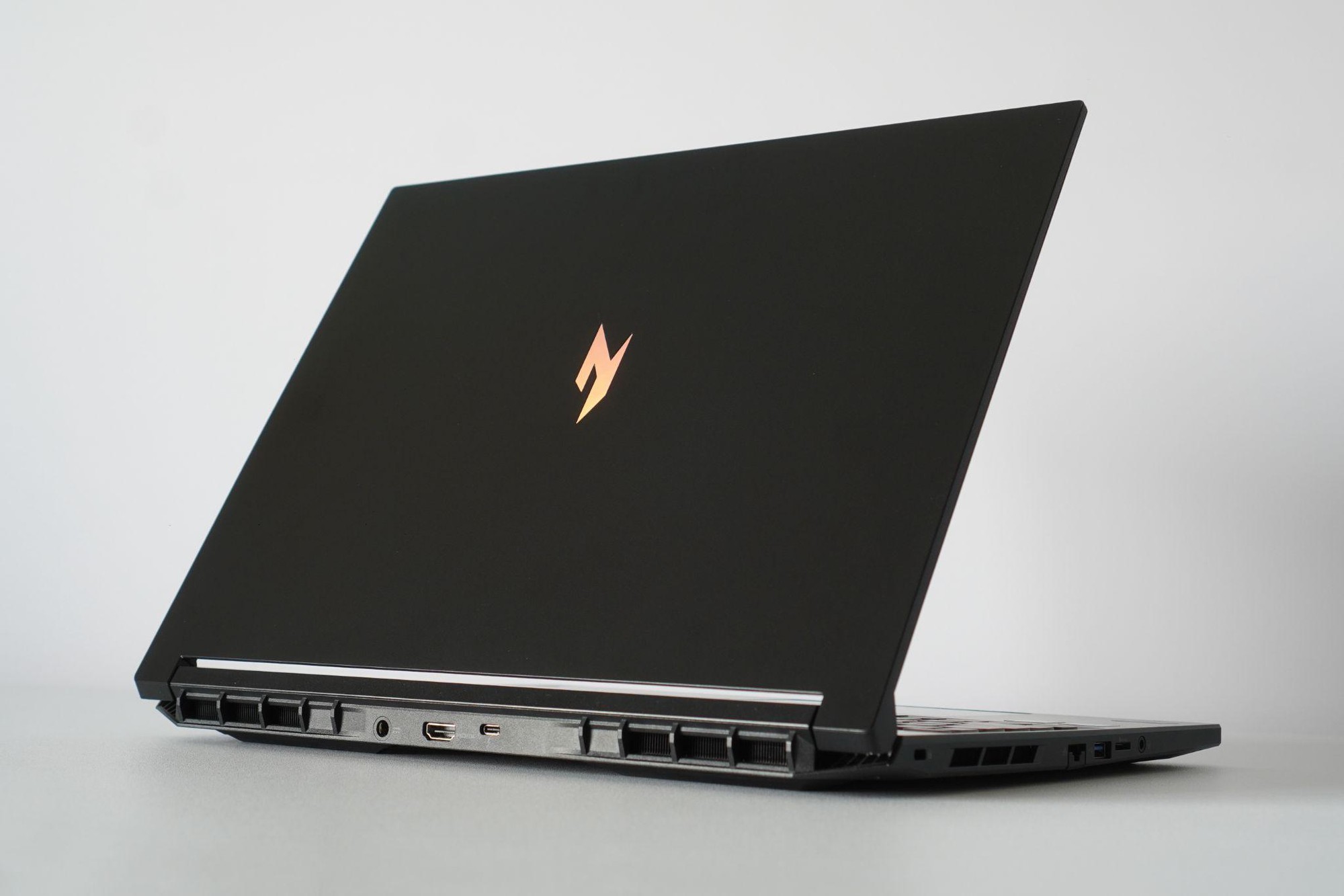 Top 3 laptop gaming Acer Nitro ProPanel 2026 - Ảnh 1.