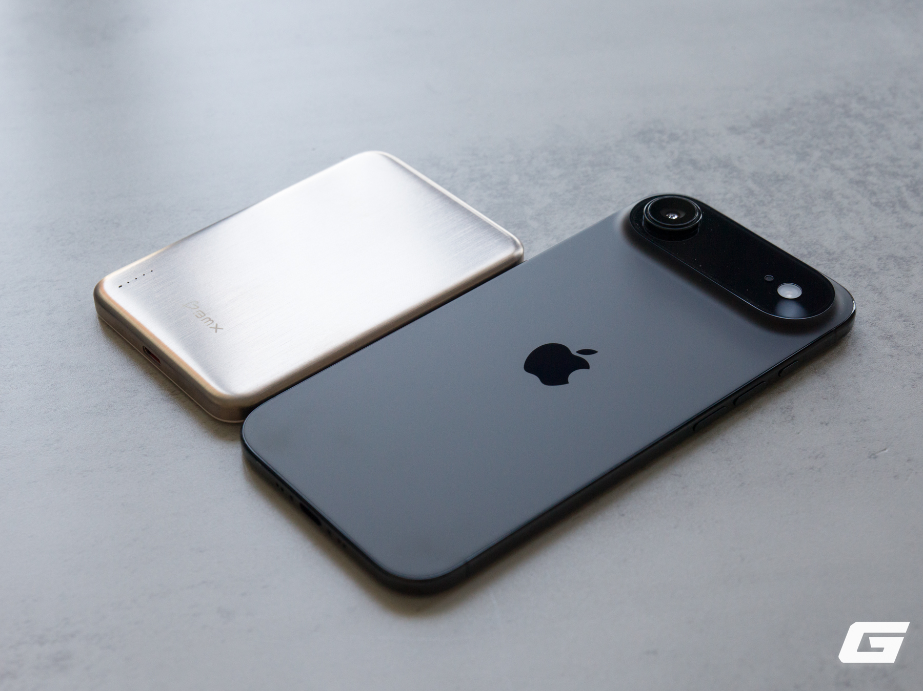 Tr&ecirc;n tay BMX SolidSafe Air 5K: Pin thể rắn vỏ titan, mỏng như iPhone Air- Ảnh 12.