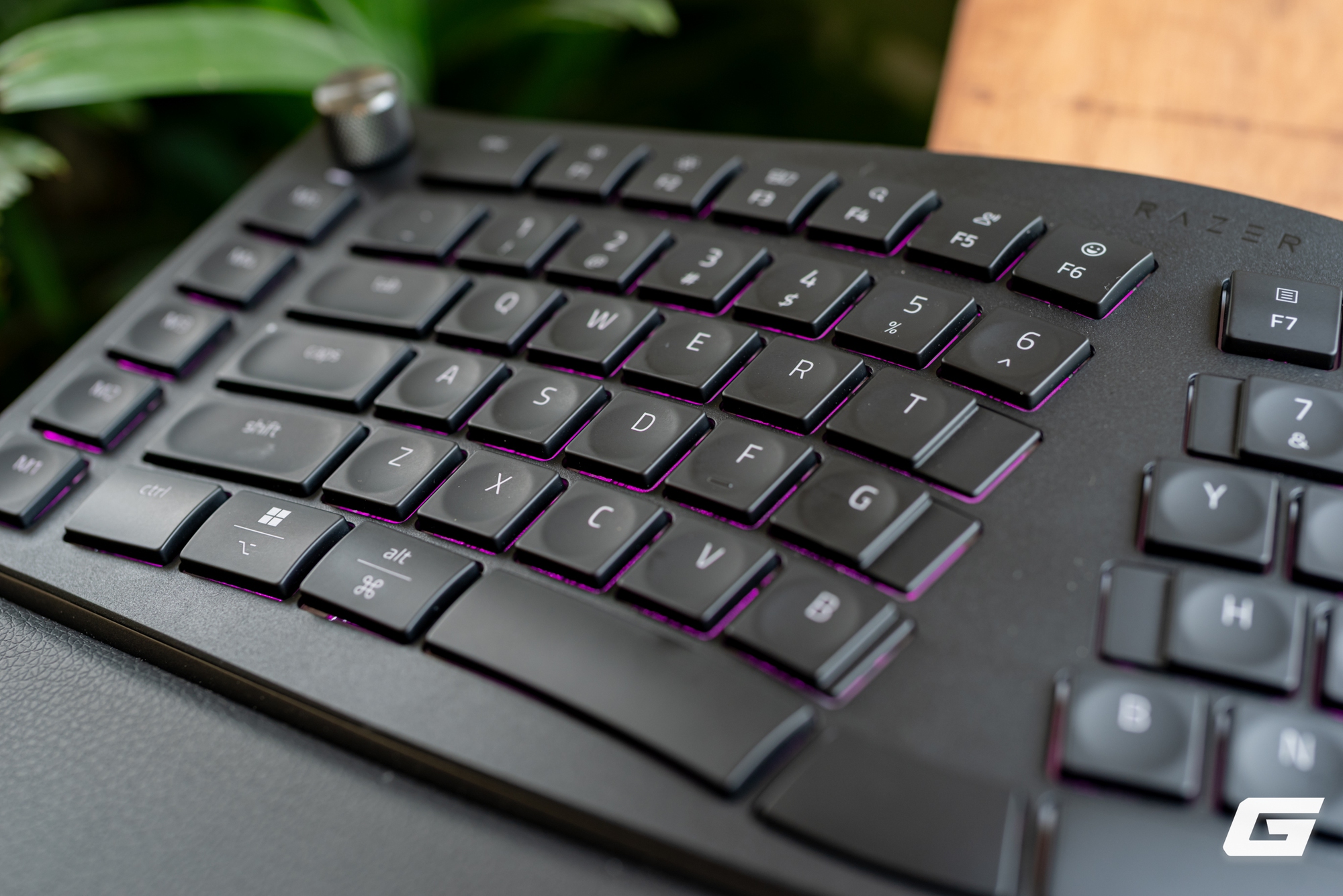 Lần đầu trải nghiệm bộ đ&ocirc;i c&ocirc;ng th&aacute;i học Pro Type Ergo v&agrave; Pro Click V2: Ho&aacute; ra Razer l&agrave;m đồ cho d&acirc;n văn ph&ograve;ng cũng rất ra g&igrave; - Ảnh 12.