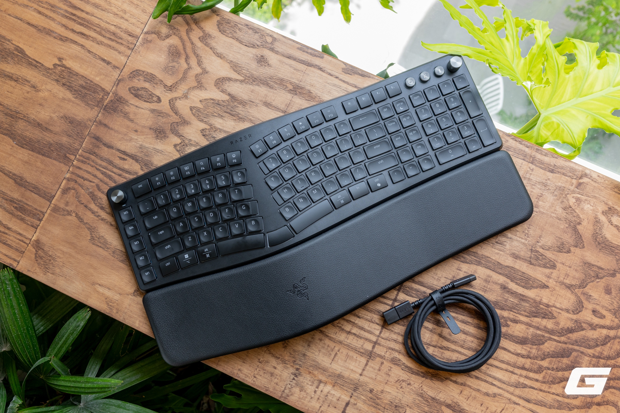 Lần đầu trải nghiệm bộ đ&ocirc;i c&ocirc;ng th&aacute;i học Pro Type Ergo v&agrave; Pro Click V2: Ho&aacute; ra Razer l&agrave;m đồ cho d&acirc;n văn ph&ograve;ng cũng rất ra g&igrave; - Ảnh 2.