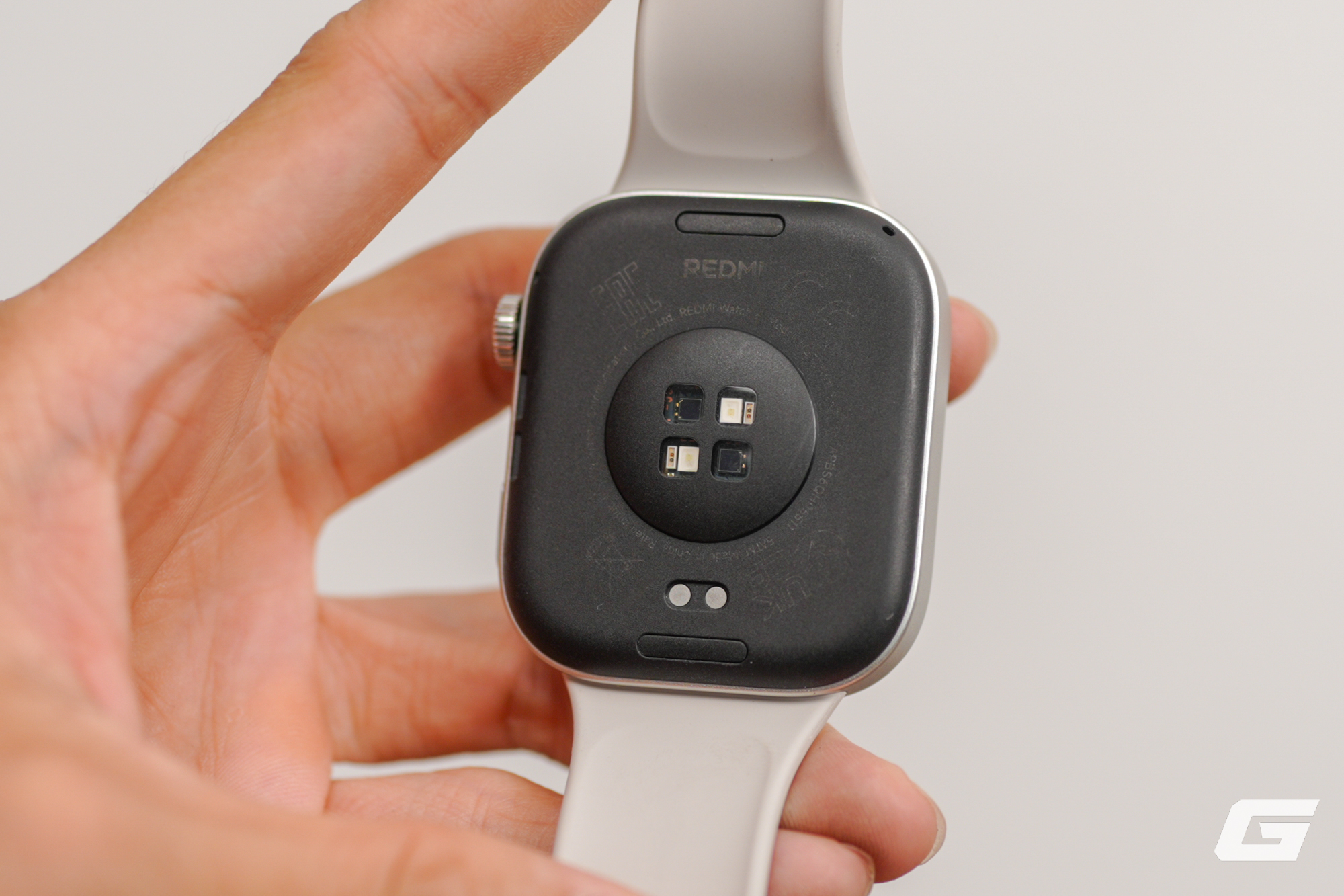 Gallery - Trải nghiệm REDMI Watch 6: Màn hình sáng hơn rõ rệt, pin vẫn “trâu”, đeo thoải mái, HyperOS cơ bản, mua bây giờ được tặng tai nghe - image 3