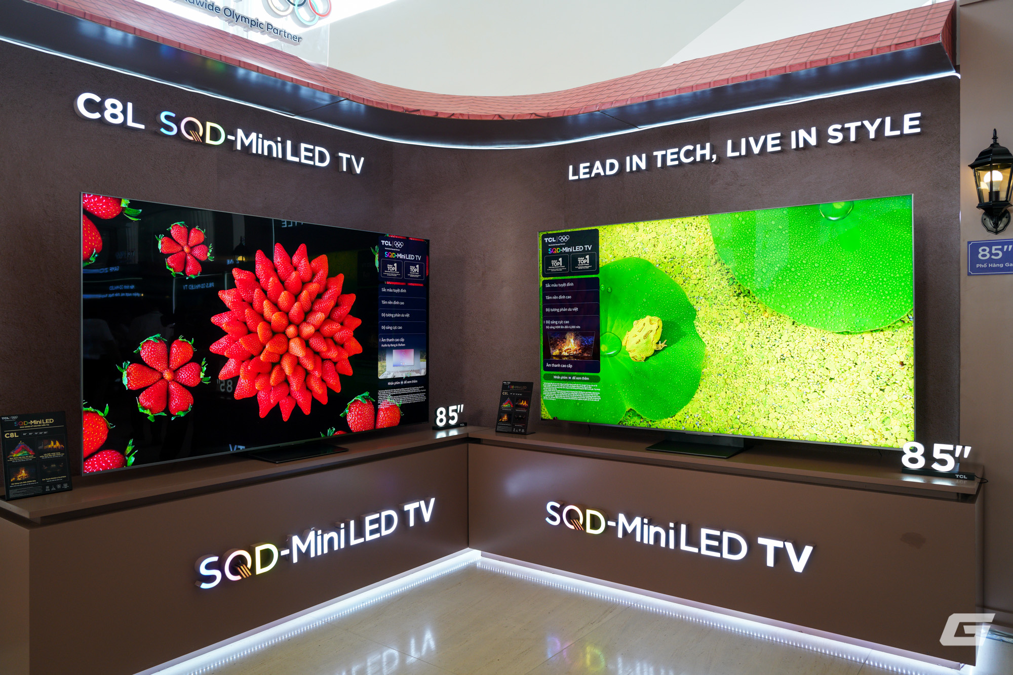 TCL tiếp nối h&agrave;nh tr&igrave;nh văn h&oacute;a tại Nh&agrave; h&aacute;t Hồ Gươm: TV C8L SQD-MINI LED đỉnh cao được đặt v&agrave;o một kh&ocirc;ng gian đậm chất Việt - Ảnh 2.