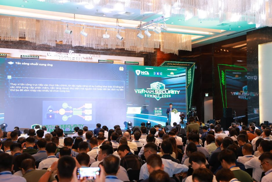 Cảnh b&aacute;o từ chuy&ecirc;n gia IBM: AI c&oacute; thể "phản bội" v&agrave; d&acirc;ng to&agrave;n bộ b&iacute; mật kinh doanh cho đối thủ- Ảnh 3.