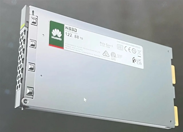 Bị cấm mua chip nhớ 3D cao cấp, Huawei tự phát triển công nghệ riêng, vẫn tạo ra SSD 122TB cho AI- Ảnh 2.