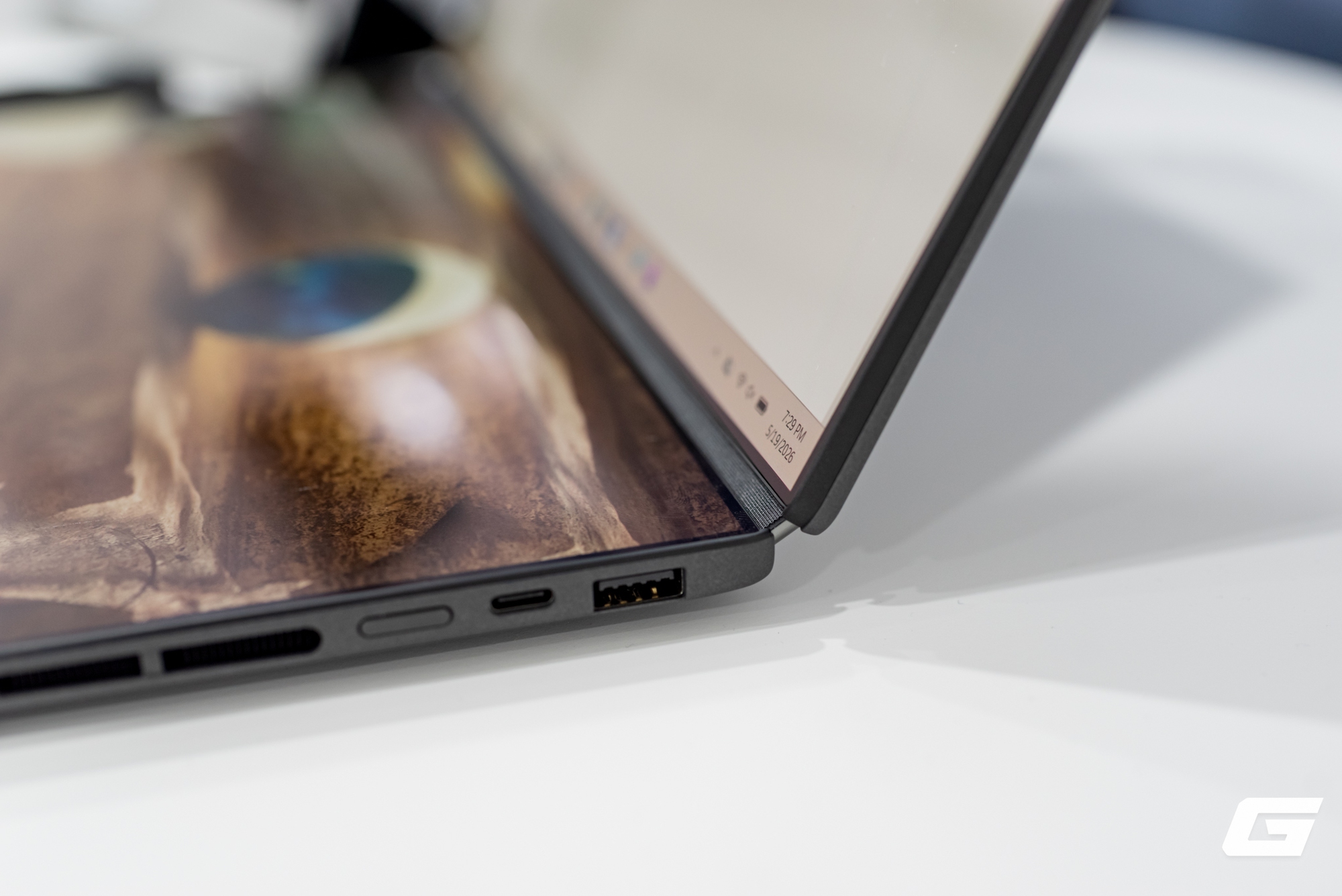 ASUS Zenbook DUO (2026) ch&iacute;nh thức ra mắt: Laptop 2 m&agrave;n h&igrave;nh nay đ&atilde; trưởng th&agrave;nh, mỏng, mạnh v&agrave; thực dụng hơn rất nhiều - Ảnh 3.